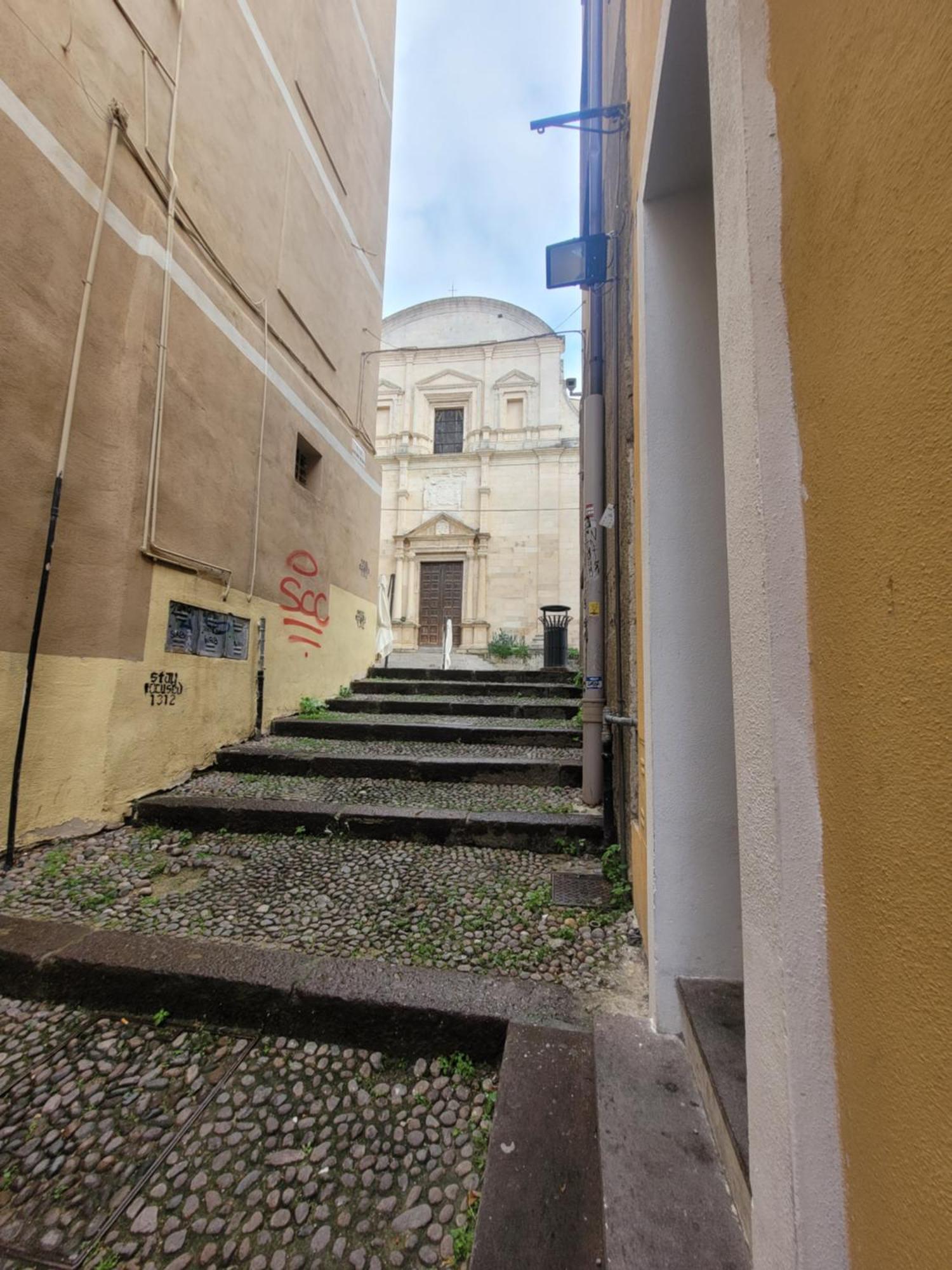 Apartament Domo Azuni Sassari Zewnętrze zdjęcie